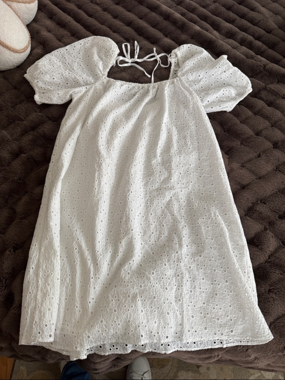 White Eyelet lined Puff-Sleeve Dress for women